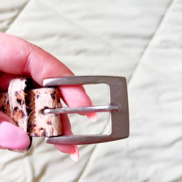 DONNA KATZ Leopard Print 1” Wide Leather Fur Belt Silver Buckle Size Large - Picture 4 of 6